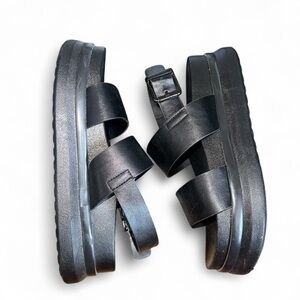 BAMBOO Black Platform Sandals